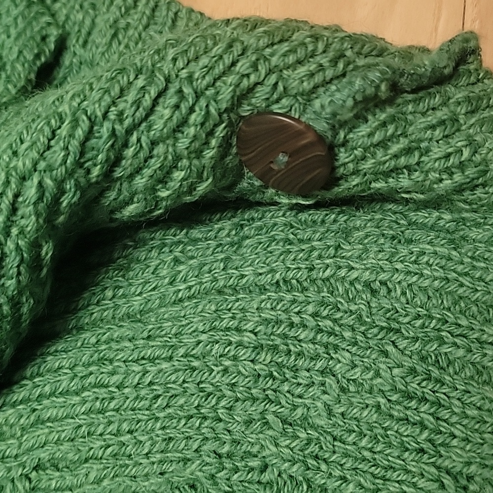 Shannon Woolen Mills | Cable Knit Fisherman 100% Merino Wool Sweater Cardigan - Picture 11 of 13